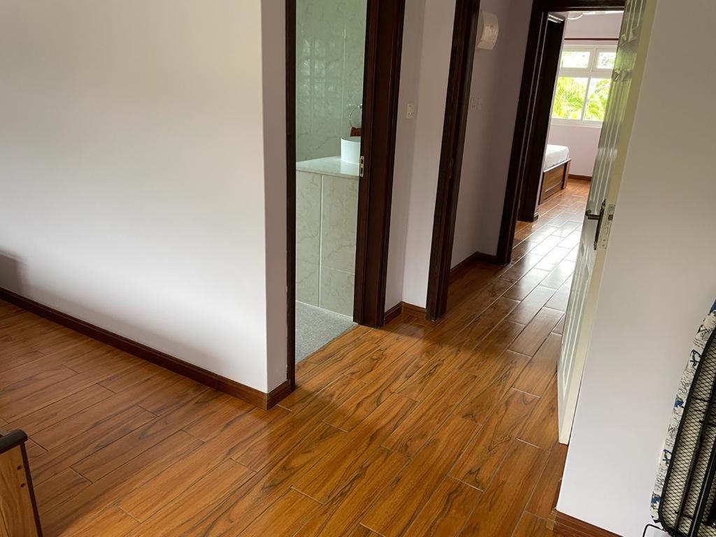 אנסה רויאל Mokara Holiday Apartment מראה חיצוני תמונה