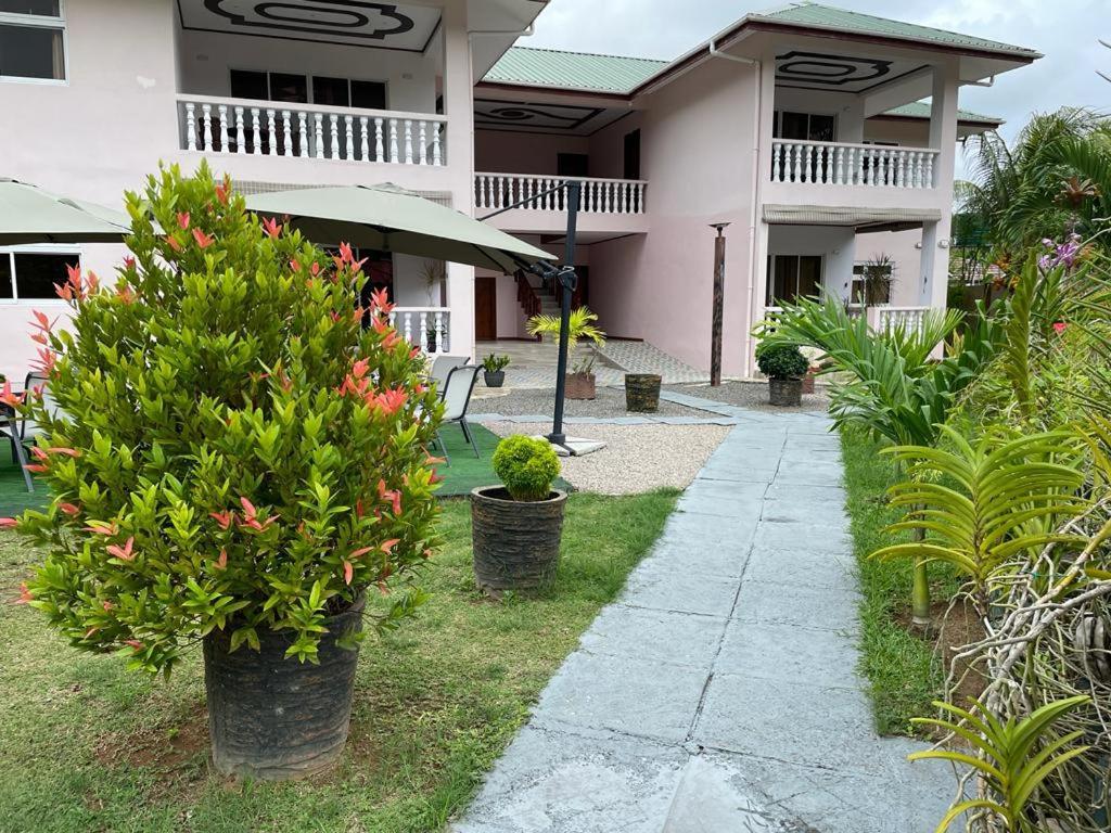אנסה רויאל Mokara Holiday Apartment מראה חיצוני תמונה