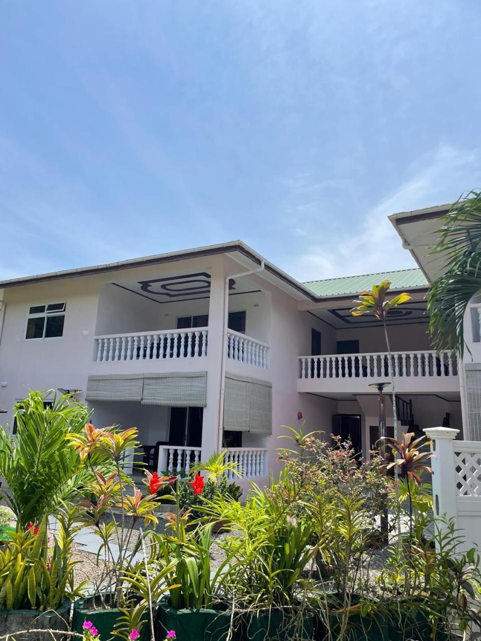 אנסה רויאל Mokara Holiday Apartment מראה חיצוני תמונה